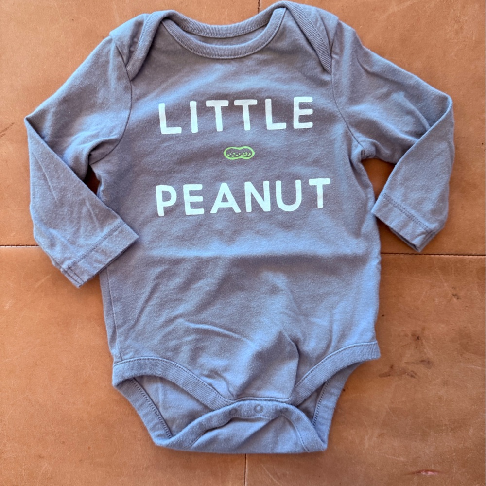 💙$5 FLASH SALE💙 Baby Gap Little Peanut Onesie 3-6M